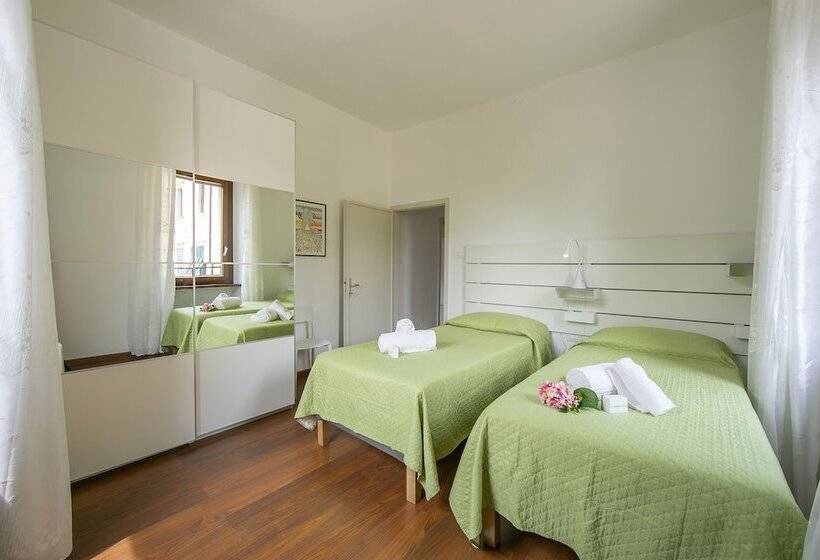 Residenza Rocca Del Lago 4 Happy Rentals