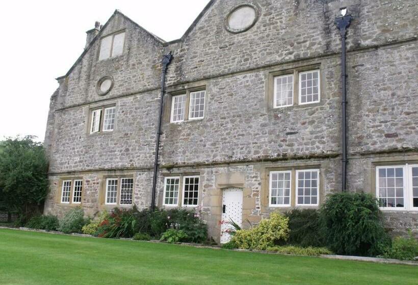 Braithwaite Hall Bed & Breakfast