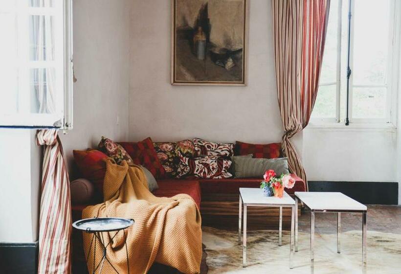 ペンション La Manufacture Royale