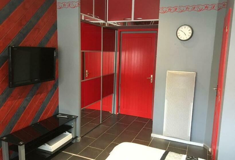 Studio Indépendant   2 Voyageurs   Jardin/jacuzzi