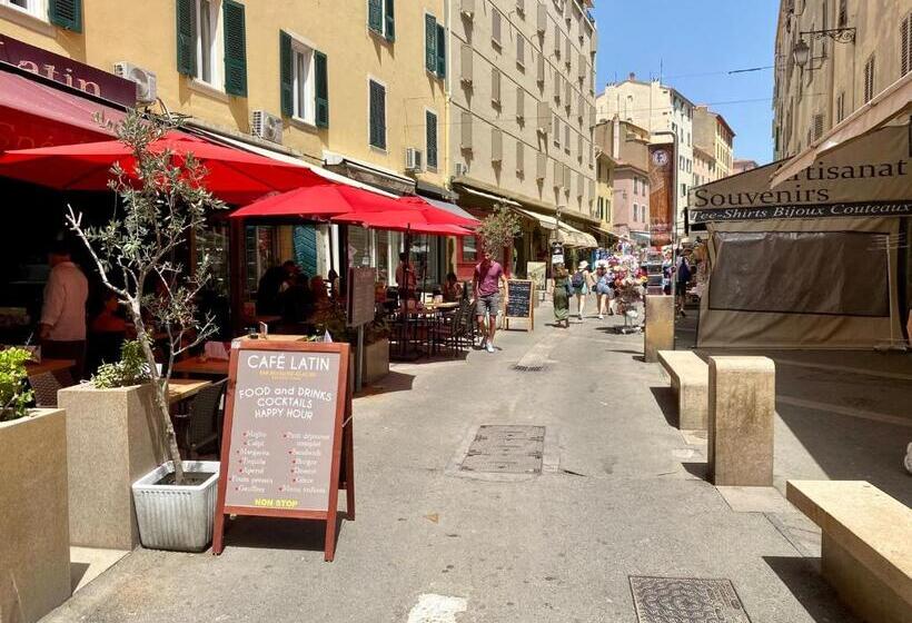 Superbe Appartement T2 En Plein Centre D Ajaccio, Rue Fesch