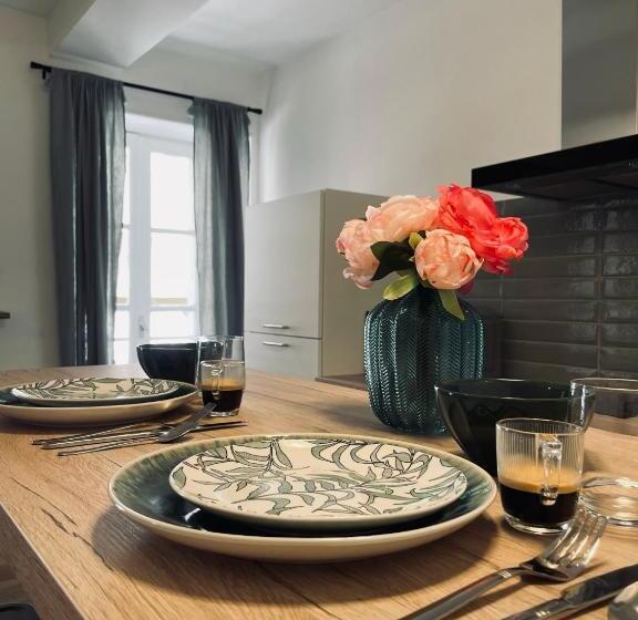 Superbe Appartement T2 En Plein Centre D Ajaccio, Rue Fesch