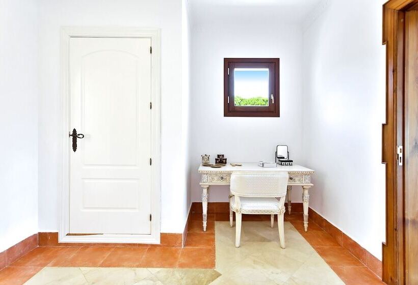 Yolo Spaces   Sotogrande   White House Villa