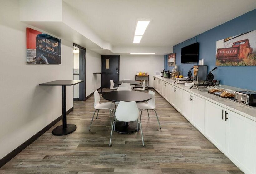 هاستل Baymont By Wyndham Laredo