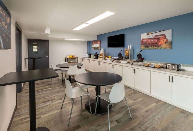 هاستل Baymont By Wyndham Laredo