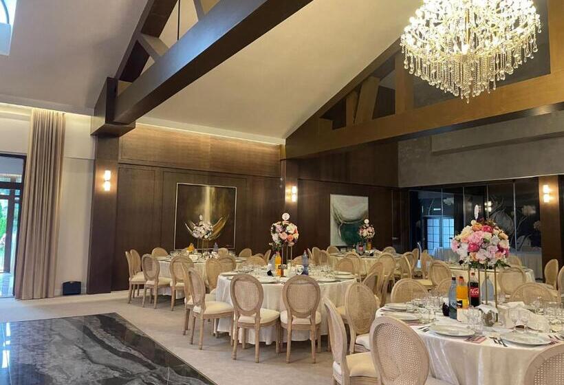 Bed and Breakfast Casa Domnească Cacica