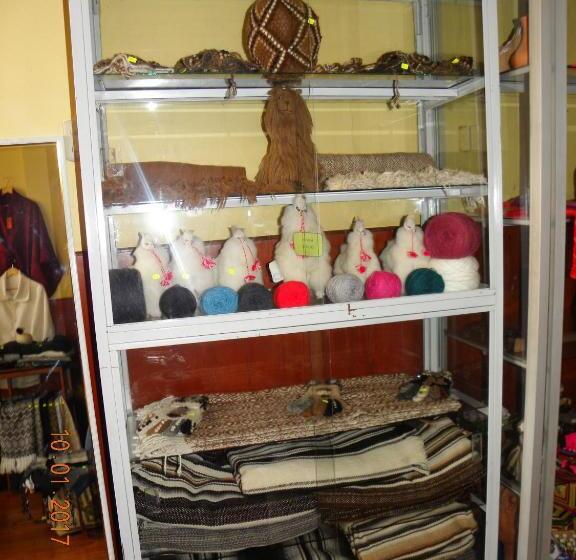 ホテル Huaytusive Inn