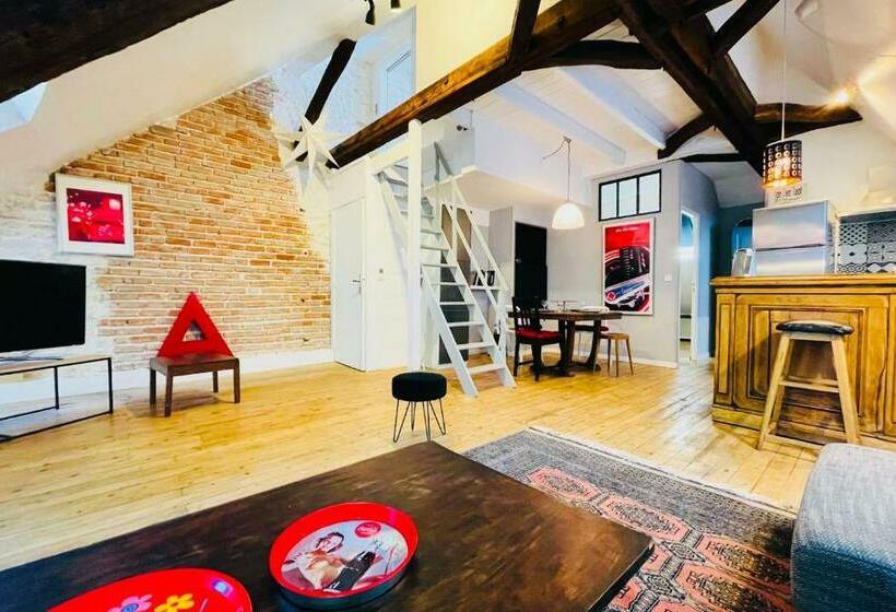 Apartment T3 Standing Center Station And Shops