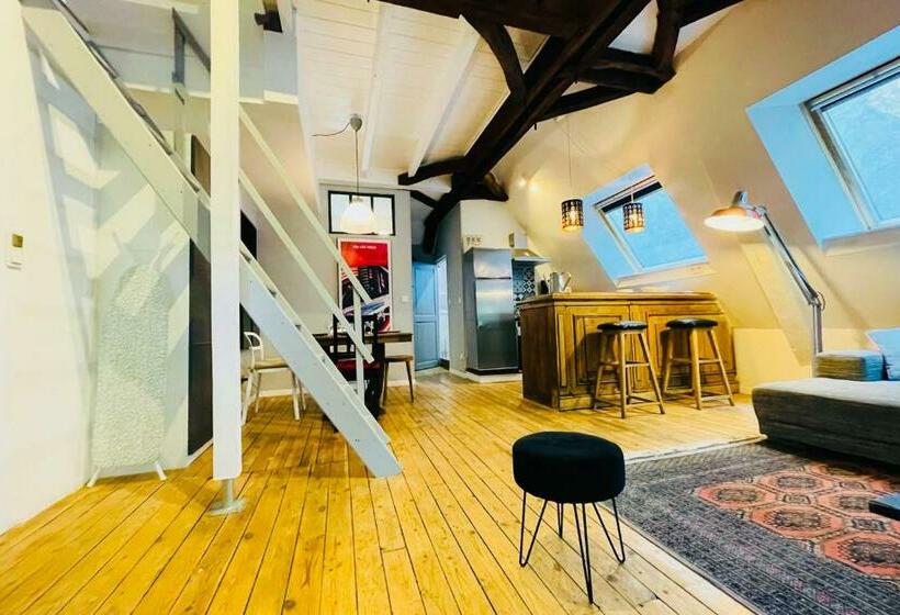 Apartment T3 Standing Center Station And Shops