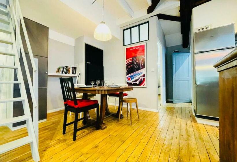 Apartment T3 Standing Center Station And Shops