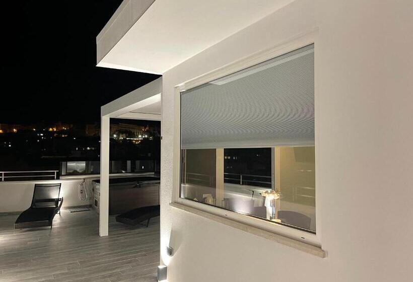 مبيت وإفطار 18 Dante Luxury Suites