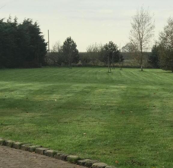 민박 Mickering Barn