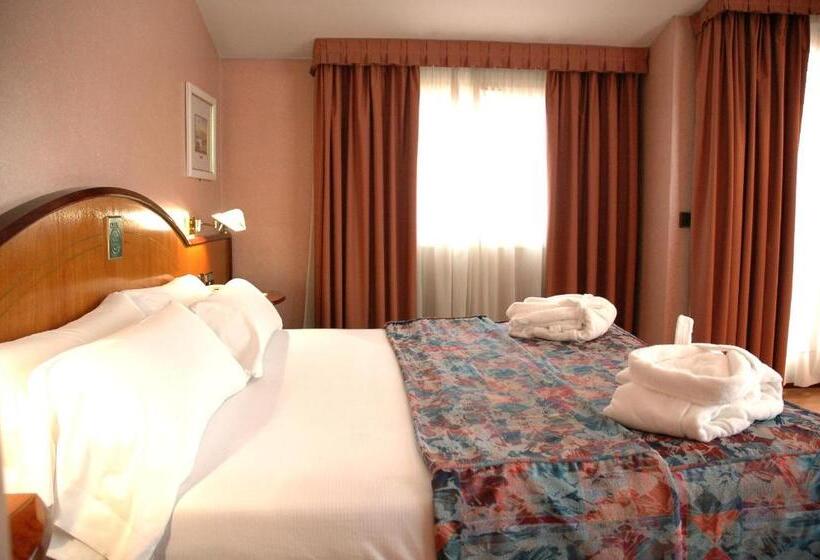 בית מלון כפרי Arumí