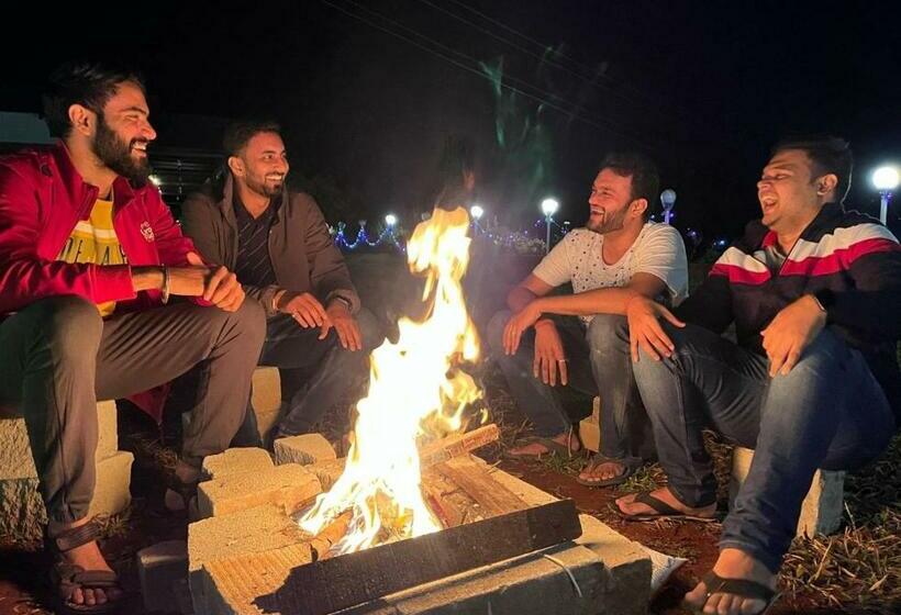 בית מלון כפרי Royal Stone Resort