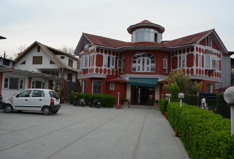 Hotel Zippino Lal Chowk