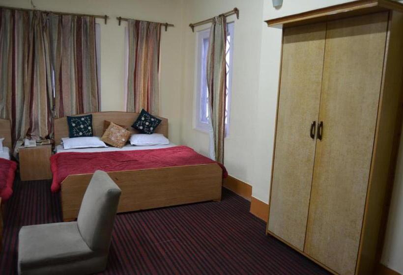 Hotel Zippino Lal Chowk