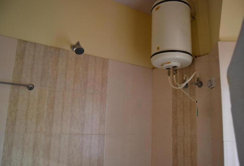 Hotel Zippino Lal Chowk