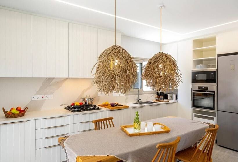 Protaras Rose By The Sea Villa