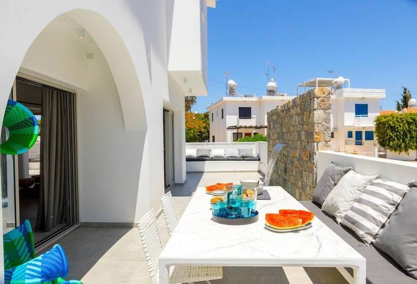 Protaras Rose By The Sea Villa