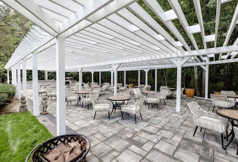 منتجع Chateau Merrimack Hotel & Spa