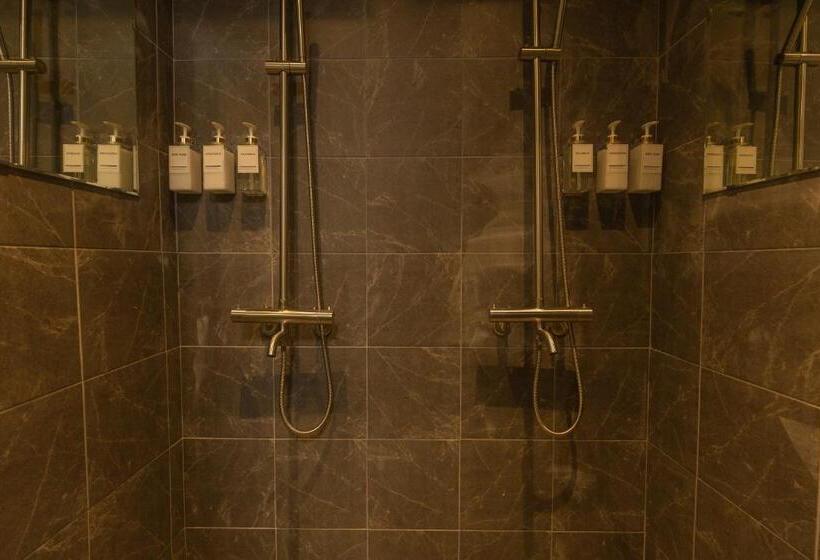 ベッドアンドブレックファースト Big K House