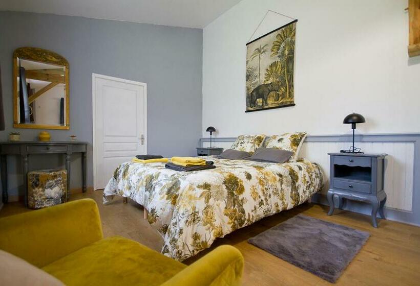 مبيت وإفطار Chambre D Hôtes, Aux Tuileries