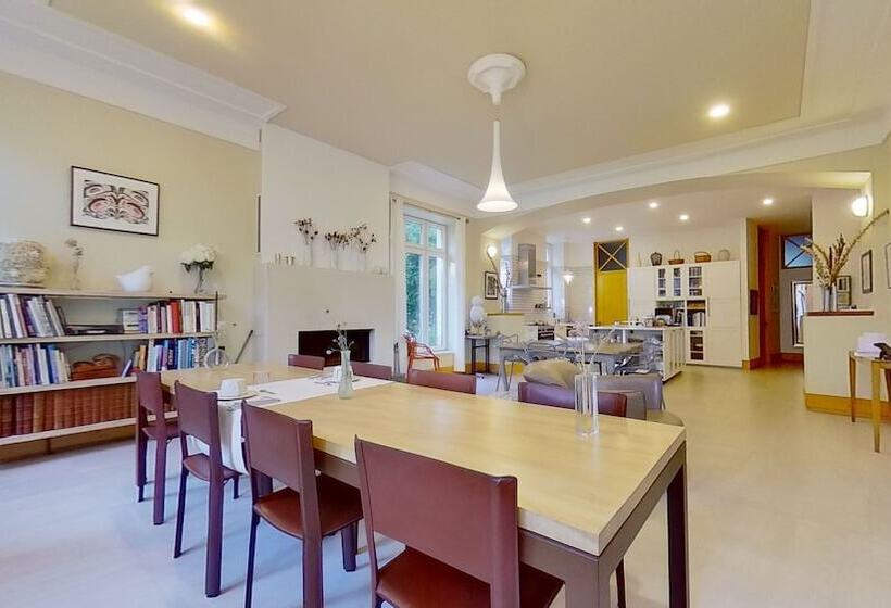 ベッドアンドブレックファースト Château Fleur D Aya