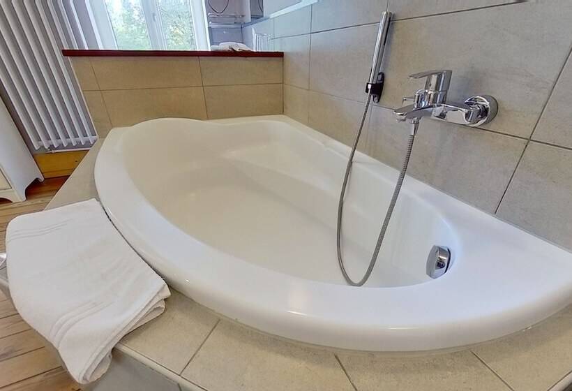 ベッドアンドブレックファースト Château Fleur D Aya