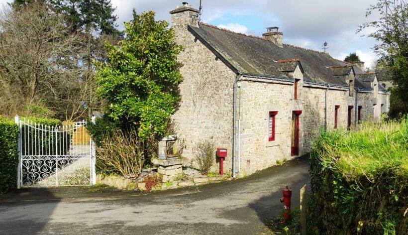 민박 Le Nid Des Anges 3 Chambres D Hôtes Avec Petit Déjeuner Et Piscine