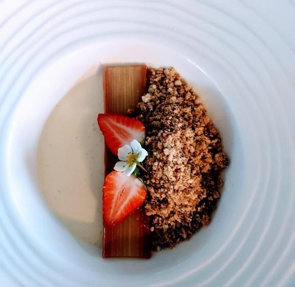 تختخواب و صبحانه Ronachan