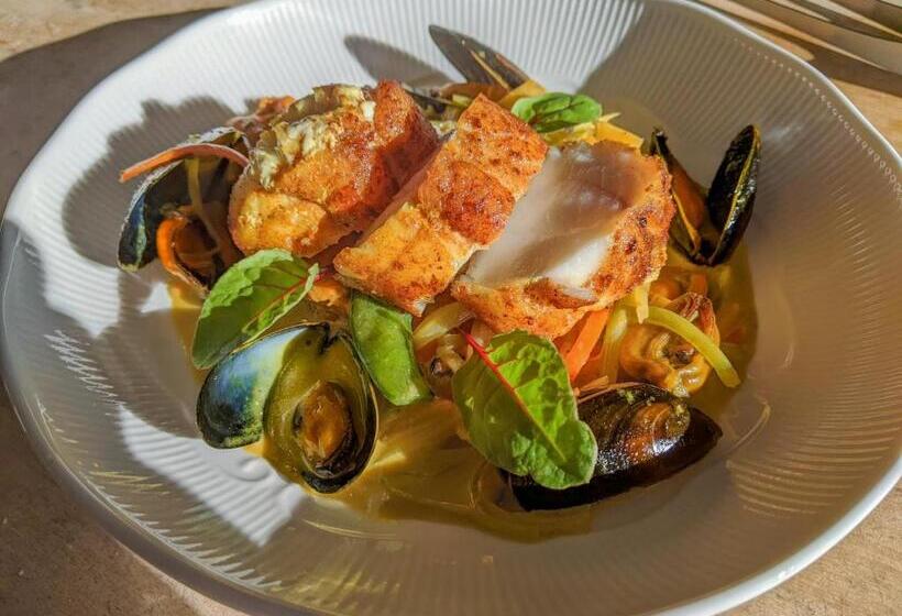 تختخواب و صبحانه Ronachan