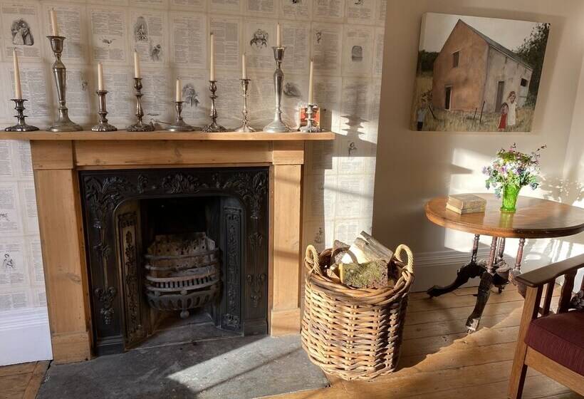 ベッドアンドブレックファースト Six On Castle