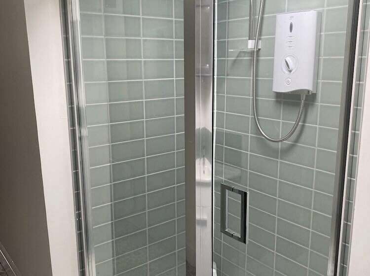 ベッドアンドブレックファースト Six On Castle