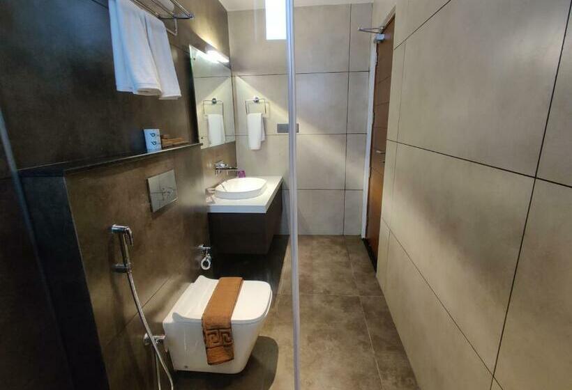 Florida Airport Hotel Kochi