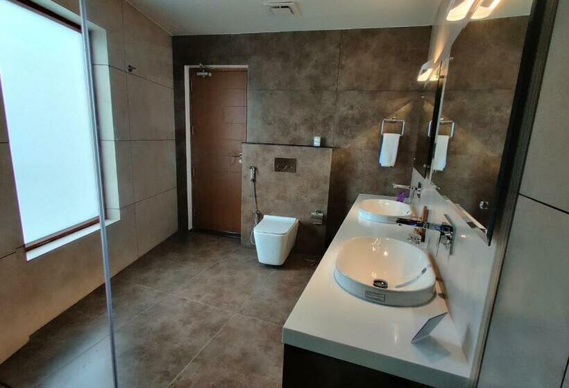 Florida Airport Hotel Kochi