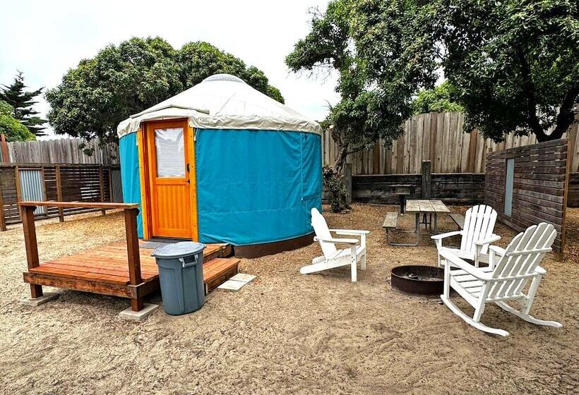 בית מלון כפרי Marina Dunes Rv Resort