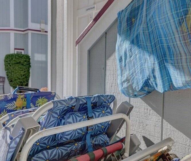 فندق Pelican Cove Inn