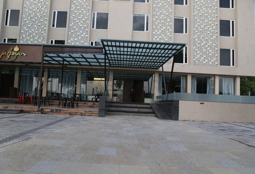 酒店 Ruturaj Regency