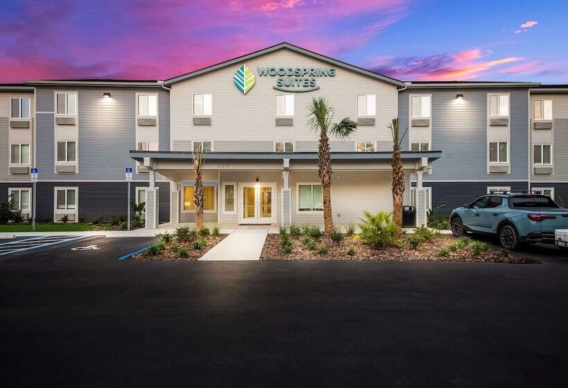 ホテル Woodspring Suites Inverness