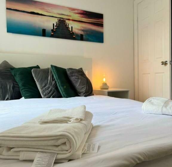 ペンション 93 West Road