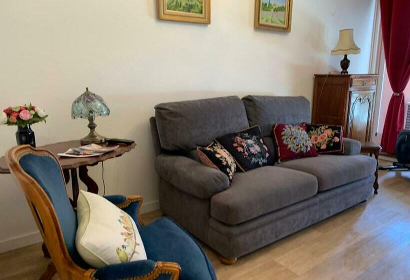 פנסיון Chambre D Hôtes Fauvart Antony Réal