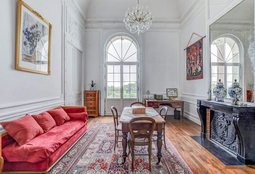 Пансион Chateau De Pourpry