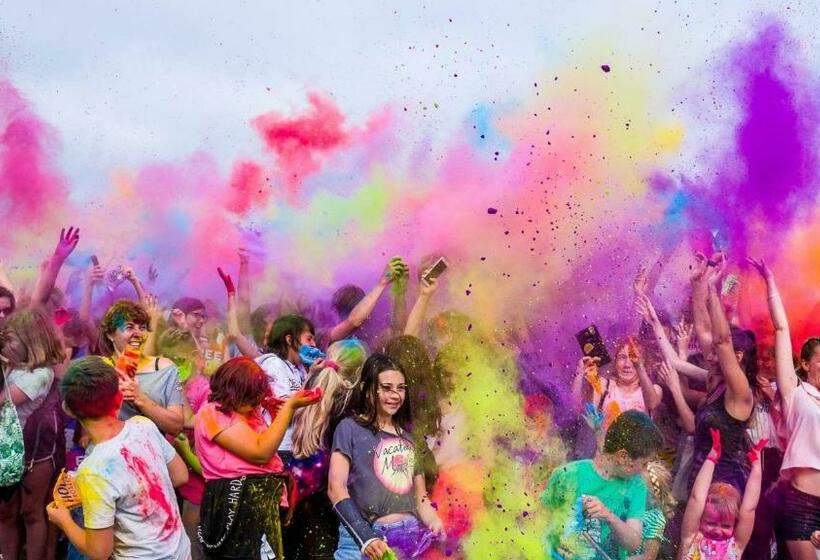 Пансион Ryan Bossa Beach   Guest List To Clubs Included