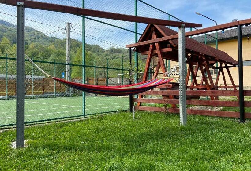 Pensiunea Montana Varlaam