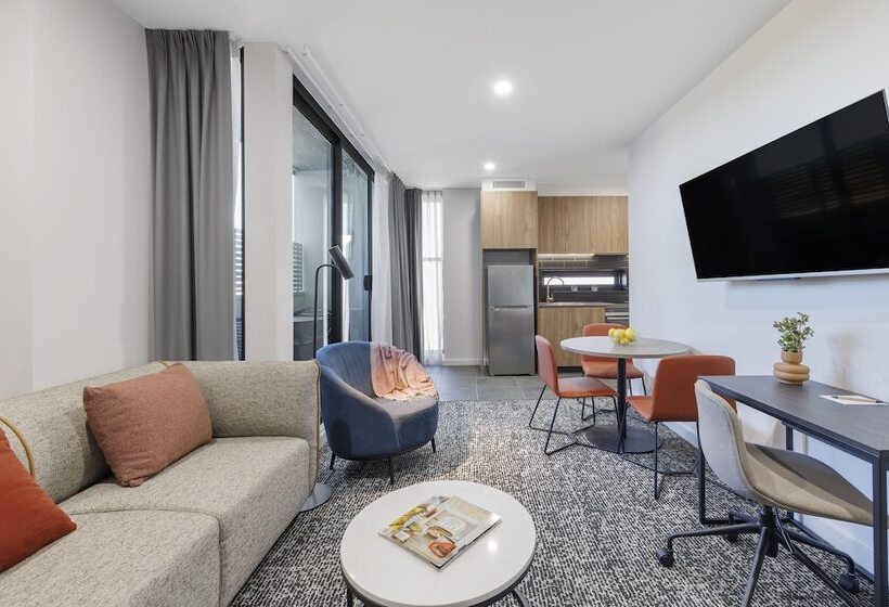 Punthill Essendon North