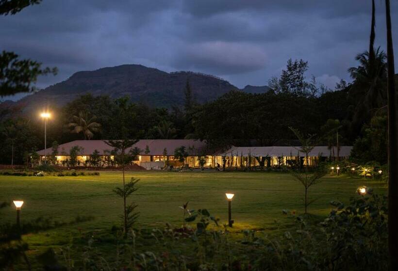 אתר נופש Oleander Farms, Karjat