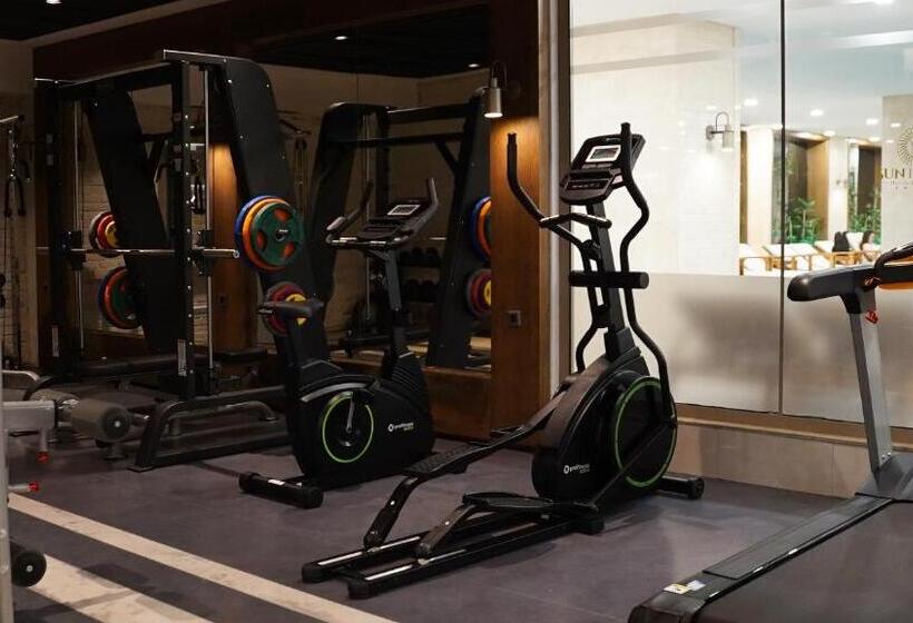 Sunthalia Hotels & Resorts Ultra All Inclusive Adults Only Party