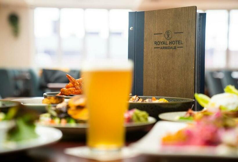 هتل The Royal  Armidale