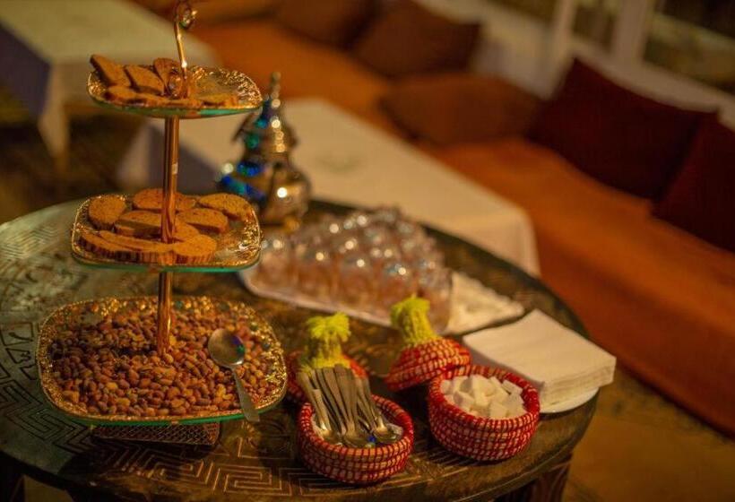 住宿加早餐 Best Desert Luxury Camp