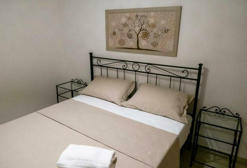 مبيت وإفطار Le Dimore Di Corte Madama